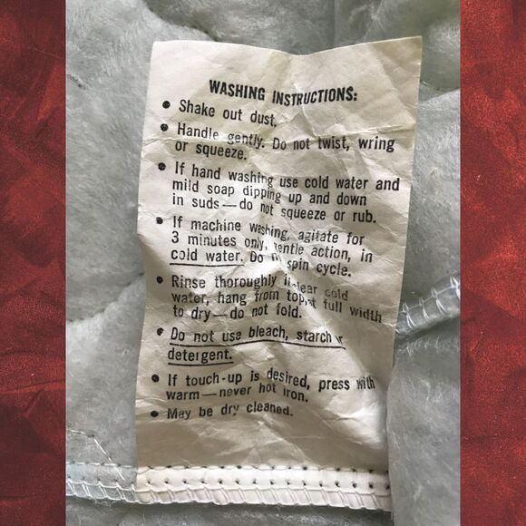 Vintage Blue Floral Bed Spread Light Wieght 106" x 92" - Picture 6 of 6